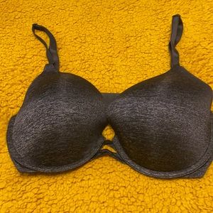 Victoria’s Secret 32DDD Padded Perfect Coverage
